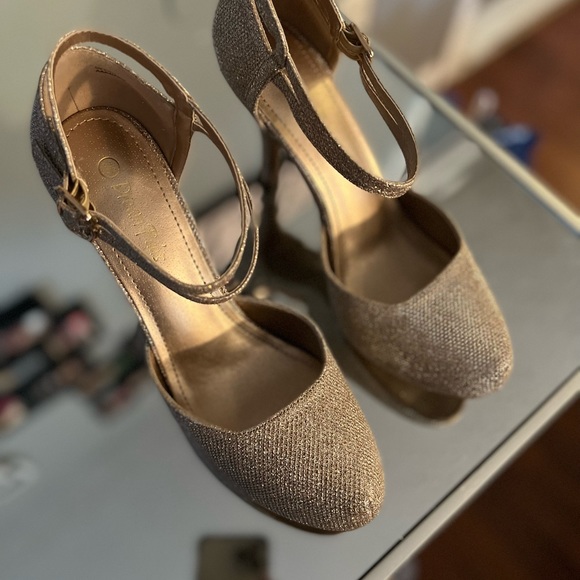 Gold Mary Jane Double Strap Heels - Picture 4 of 6